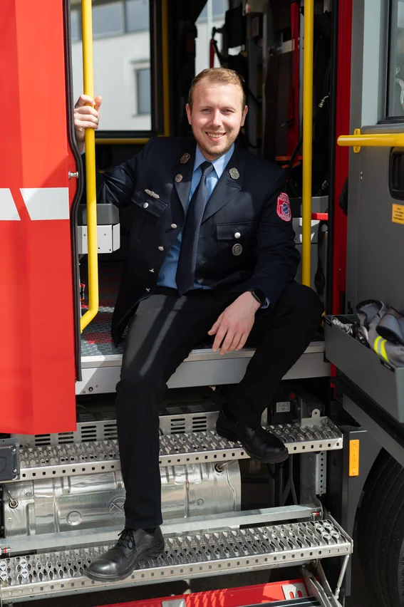 Richard_Schrampfer_Uniform_imLF10
